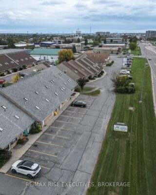 8 – 637 Norris Court, Kingston