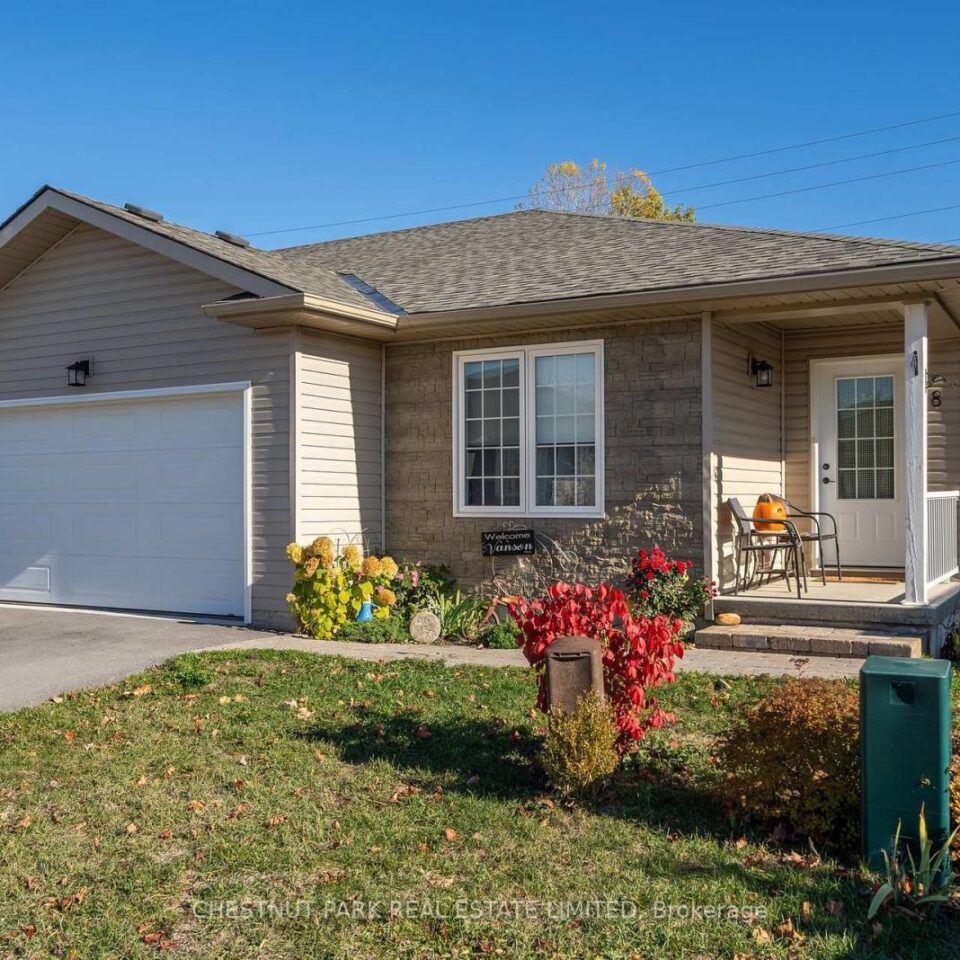 8 Abbott Lane, Prince Edward County