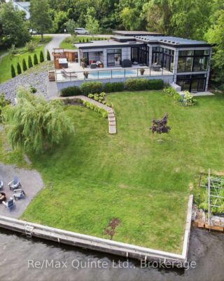 8 Bayview Point Road, Prince Edward County