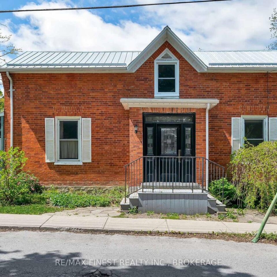 8 Catherine Street, Prince Edward County