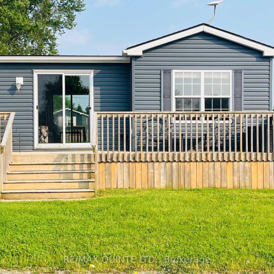 8 Cricket Ln – 486 County Road 18, Prince Edward County