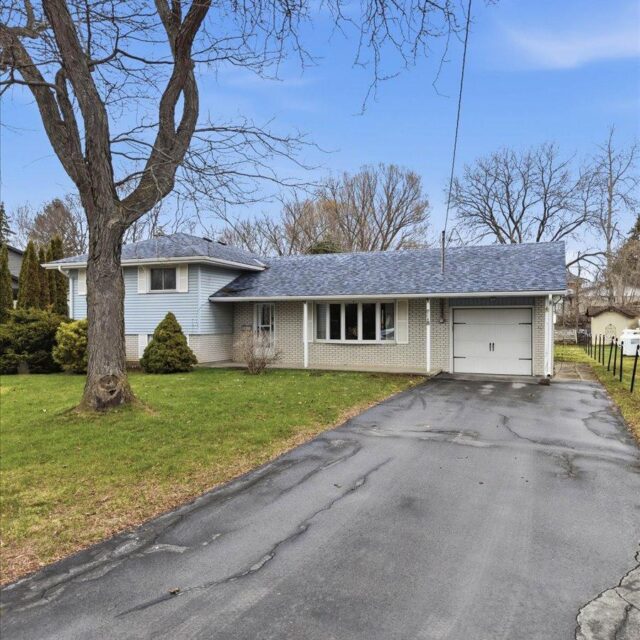 8 Fenwood Crescent, Belleville