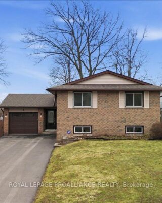 8 Loraine Avenue, Quinte West
