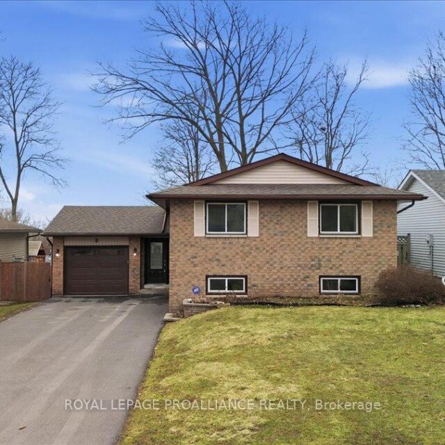 8 Loraine Avenue, Quinte West