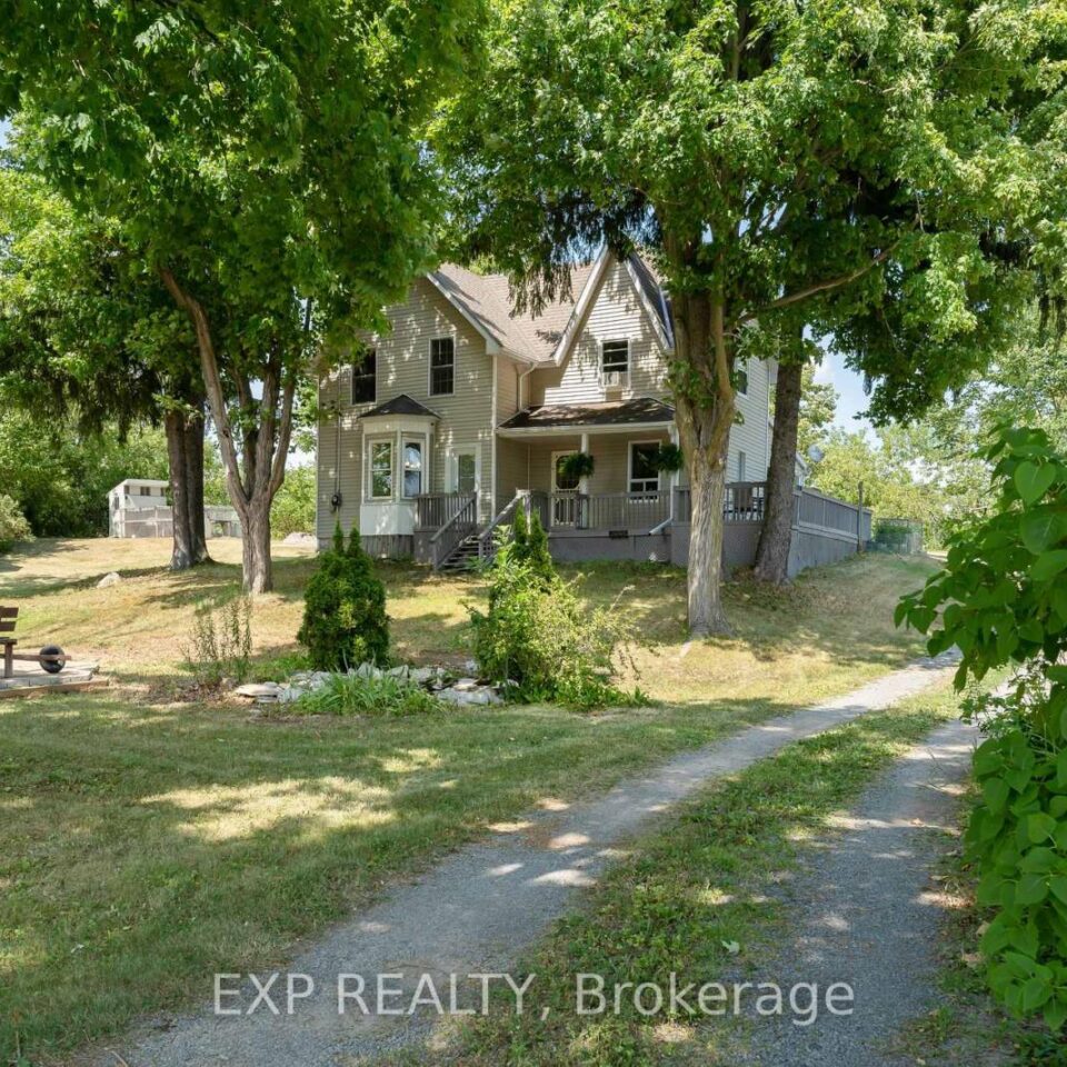 8 Peel Street, Stone Mills