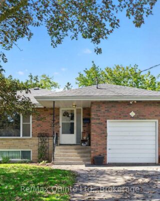 8 Plaza Square, Belleville