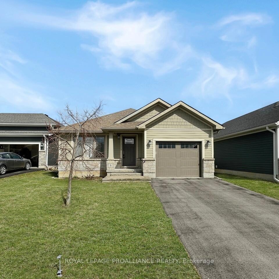 8 Tessa Boulevard, Belleville