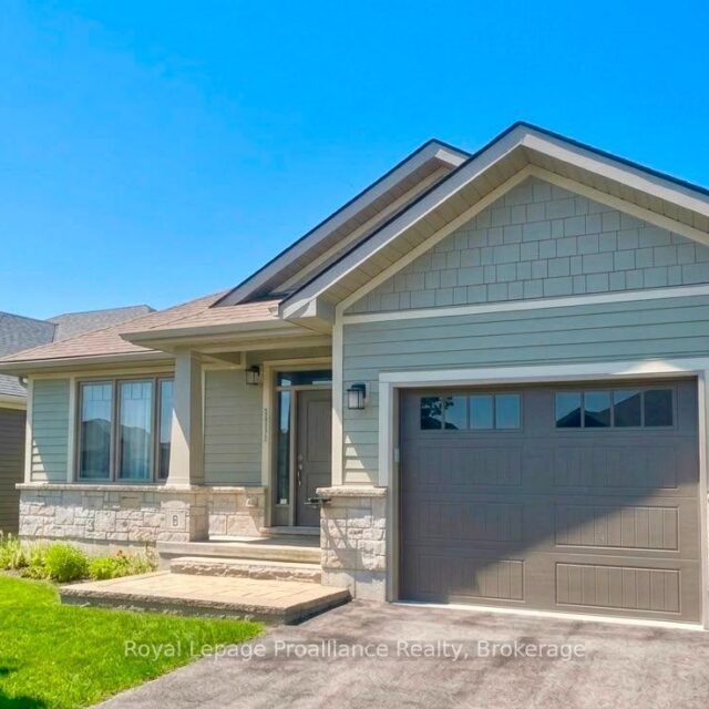 8 Tessa Boulevard, Belleville