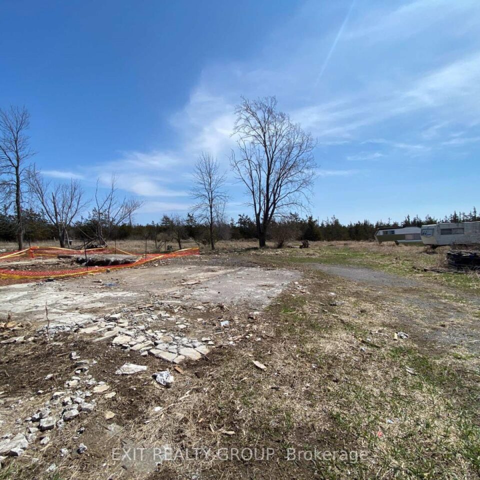 800 Chuckery Hill Road, Prince Edward County