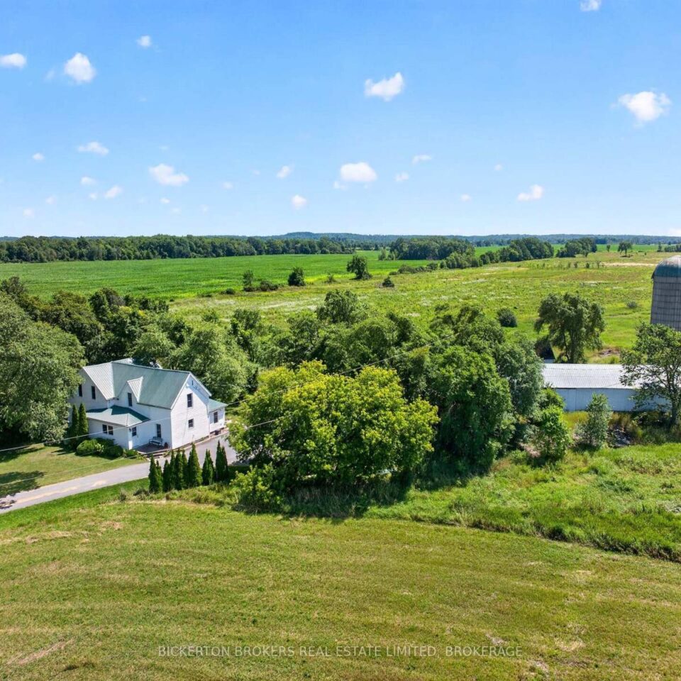 806 Eden Grove Road S, Leeds And The Thousand Islands