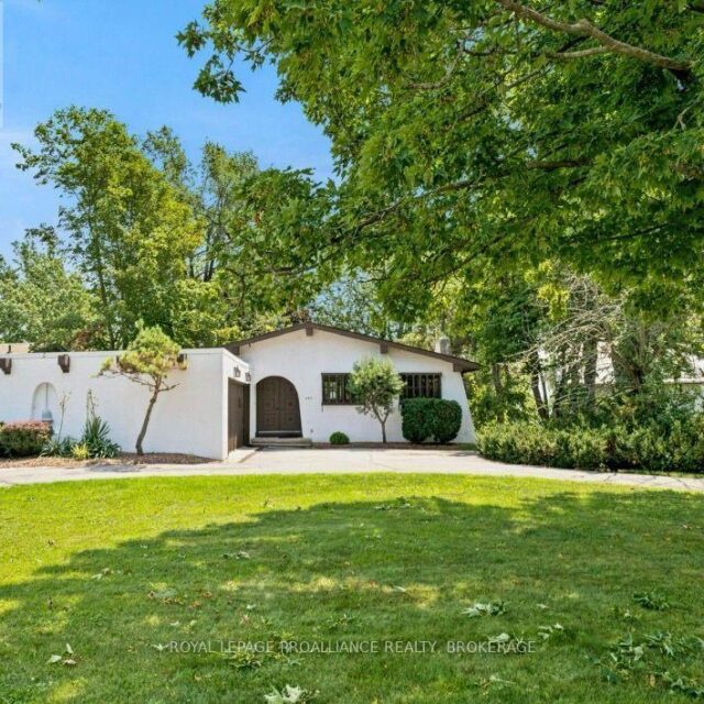 807 Wartman Avenue, Kingston