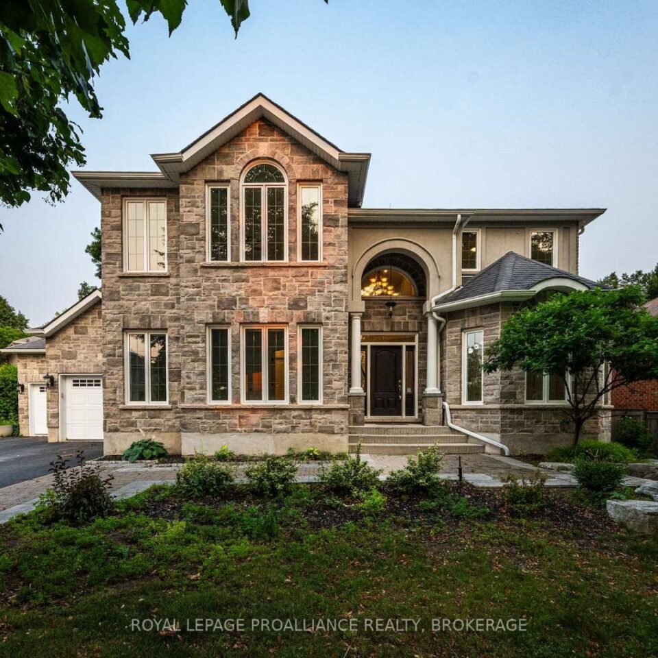 81 Kenwoods Circle, Kingston
