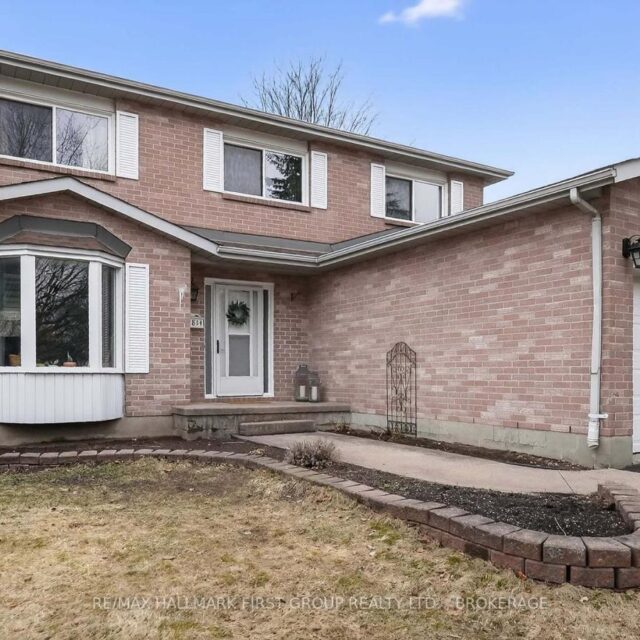 814 Cataraqui Woods Drive, Kingston