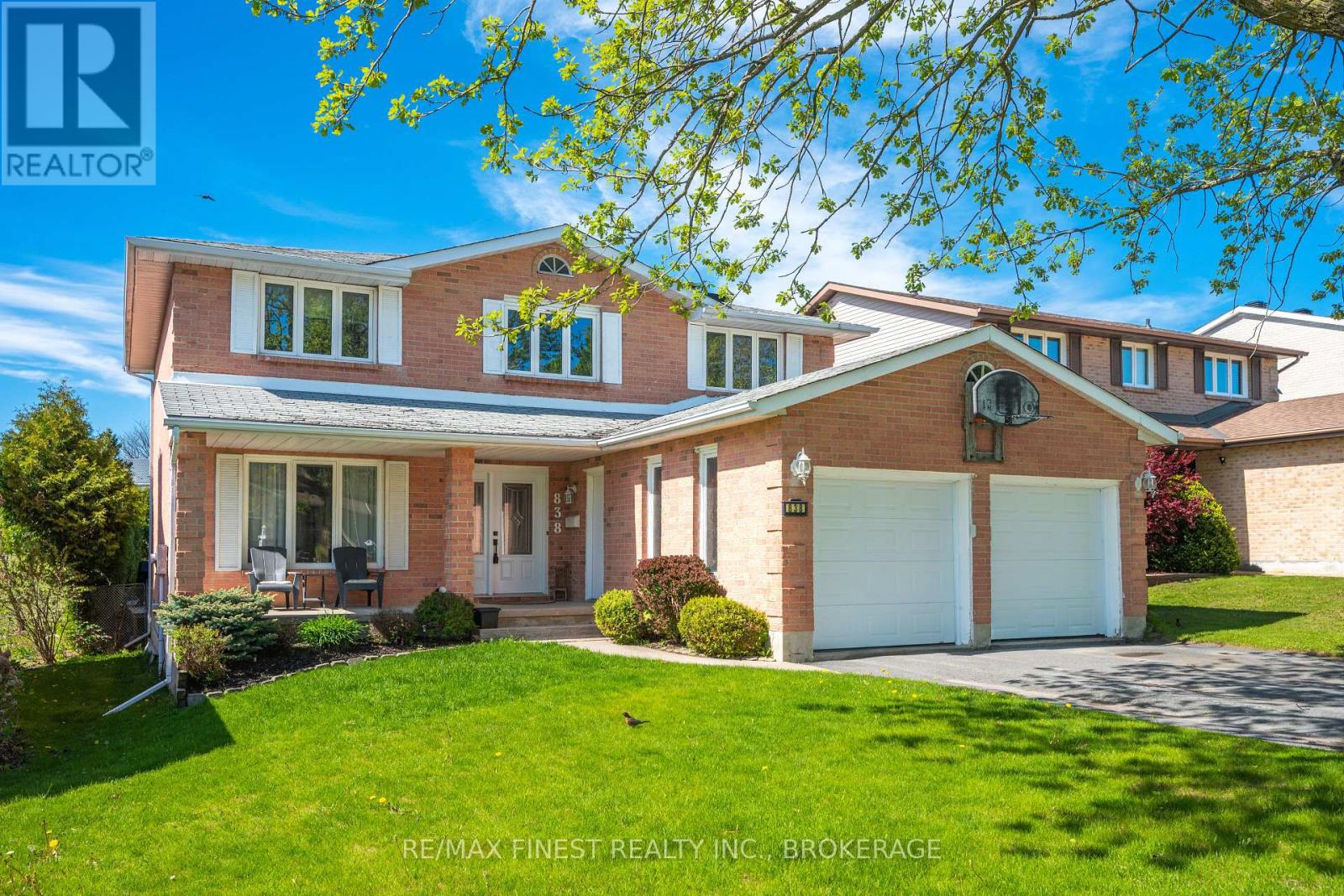 838 Woodside Drive, Kingston