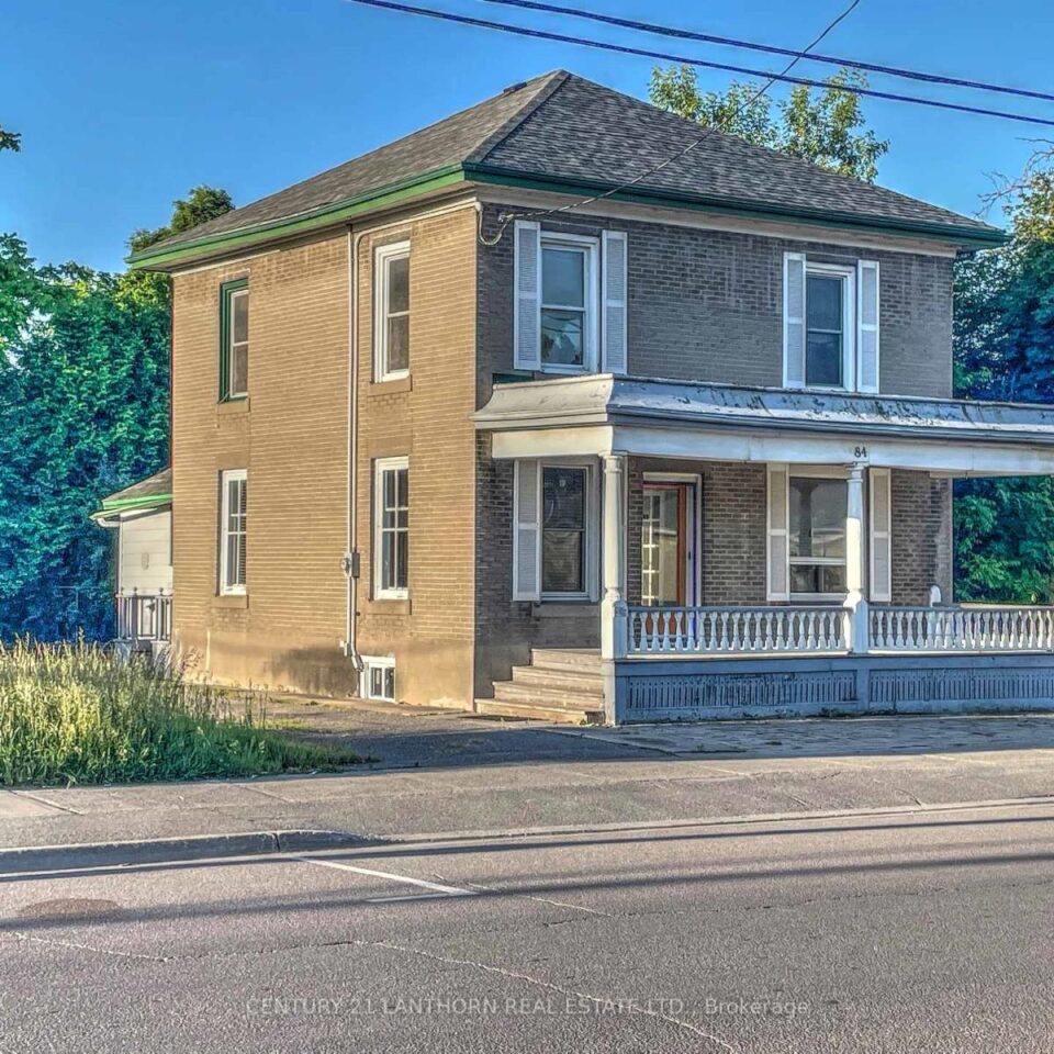 84 Picton Main Street W, Prince Edward County