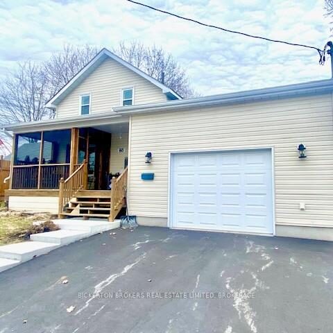 85 Elm Street, Gananoque