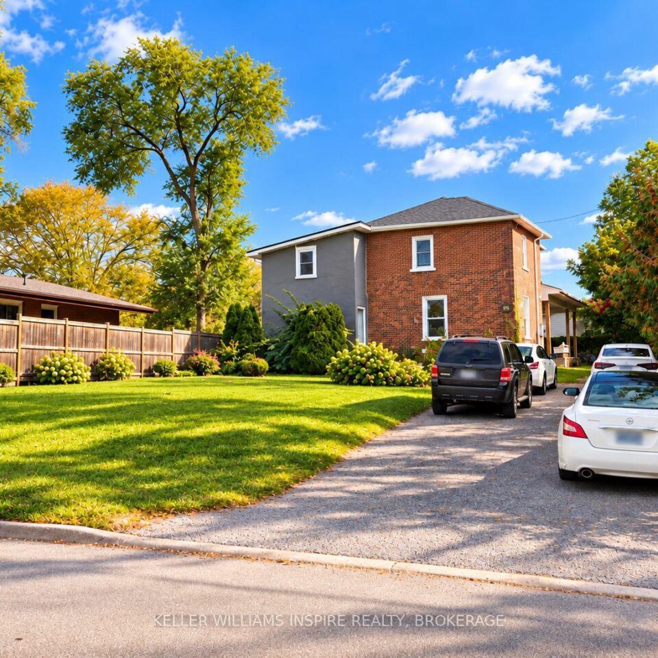 85 Lemoine Street, Belleville