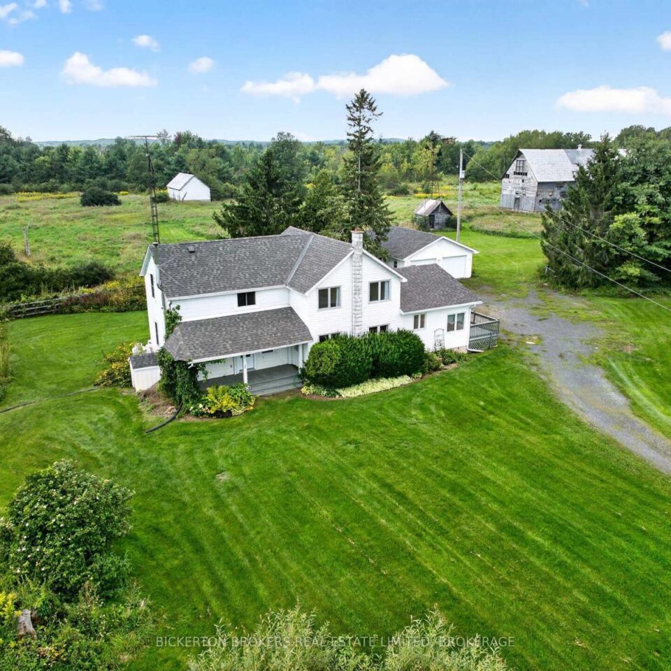 852 Kyes Road, Front Of Leeds & Seeleys Bay