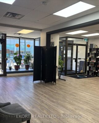 86 Dundas Street W, Quinte West