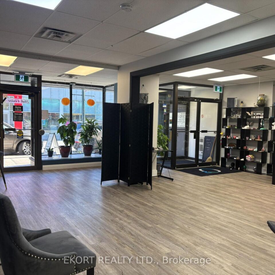 86 Dundas Street W, Quinte West