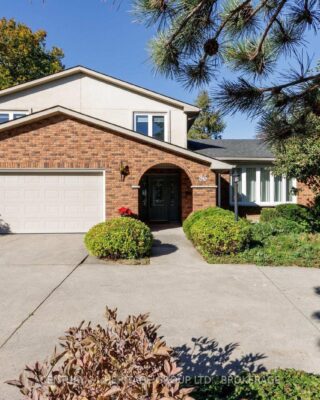 86 Lakeshore Boulevard, Kingston