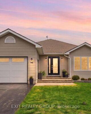 86 Sandbanks Court, Prince Edward County