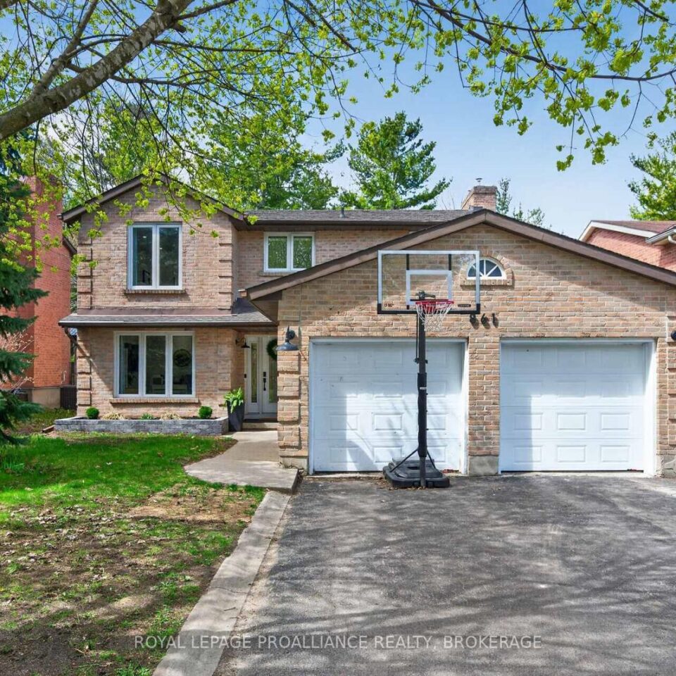 861 Mona Drive, Kingston