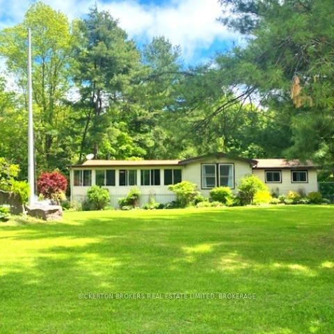 87 Fitzsimmons Road, Front Of Leeds & Seeleys Bay