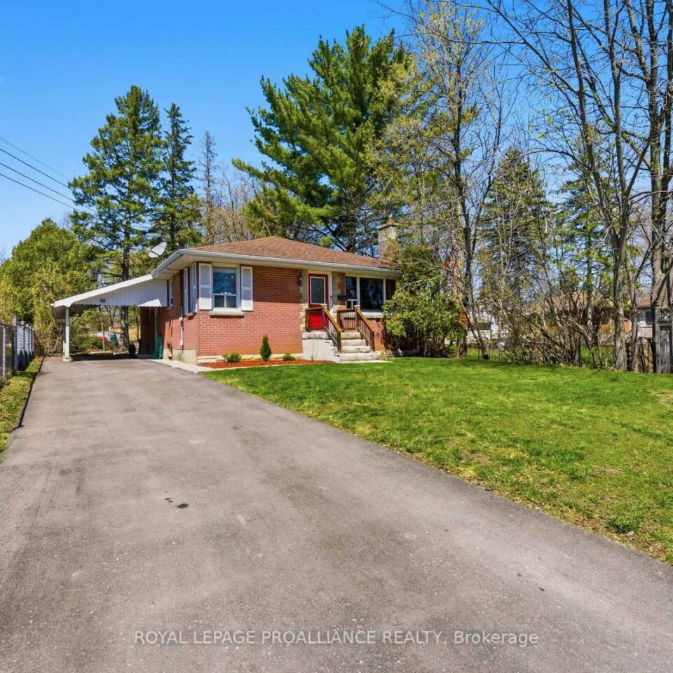 88 Crestview Avenue, Belleville