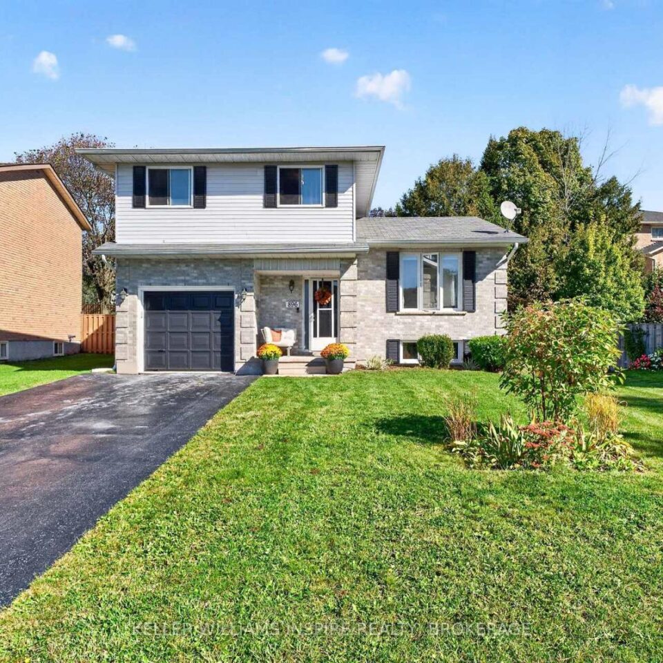 896 Mona Drive, Kingston