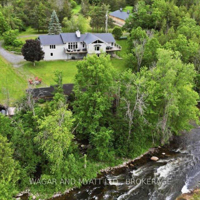 898 County 12 Road, Greater Napanee