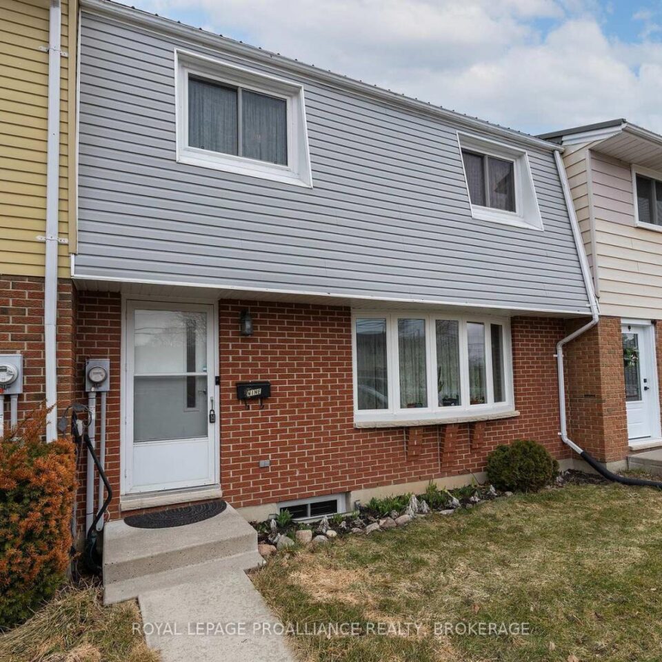 9 – 5 Winchester Drive, Greater Napanee