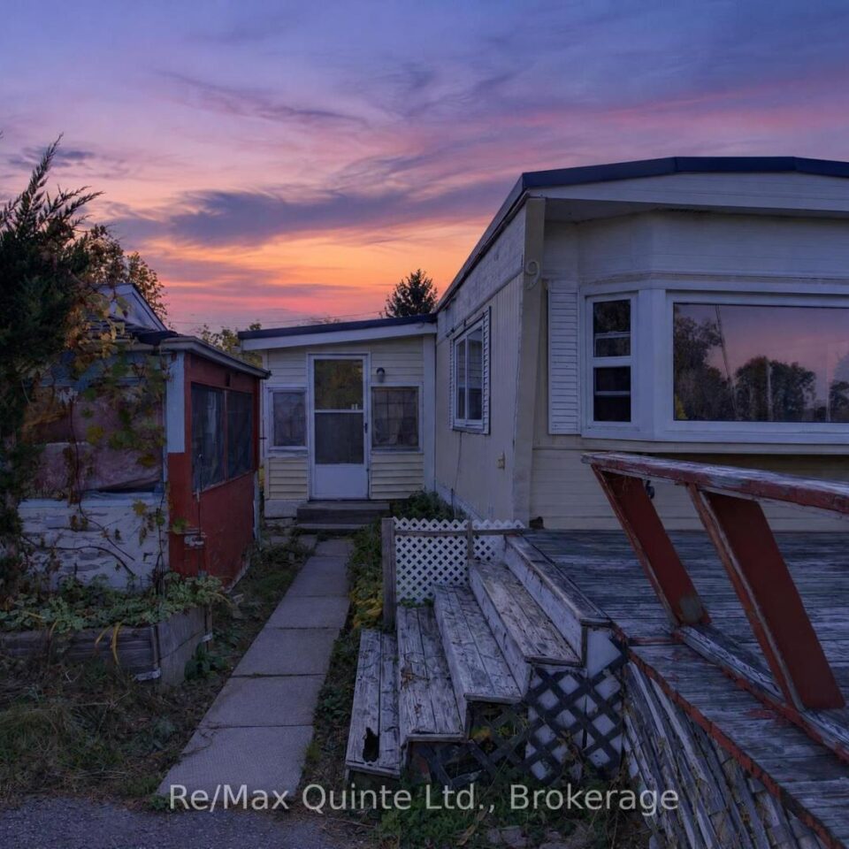 #9-63 Whites Road, Quinte West