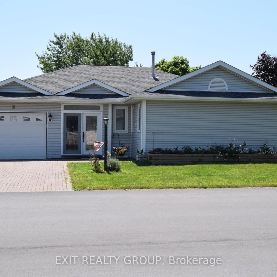 9 Empire Boulevard, Prince Edward County