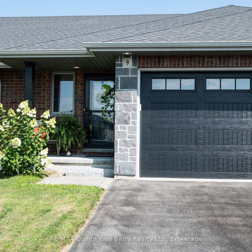 9 Mcintosh Crescent, Quinte West