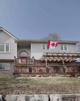 90 Livingstone Avenue W, Centre Hastings