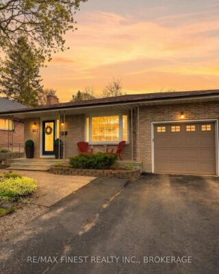 902 Pembridge Crescent, Kingston