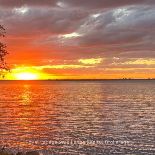 906 N Big Island Road, Prince Edward County