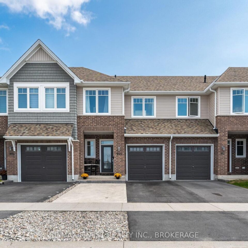 913 Stonewalk Drive, Kingston