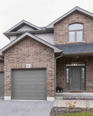 92 Ledgerock Court, Quinte West