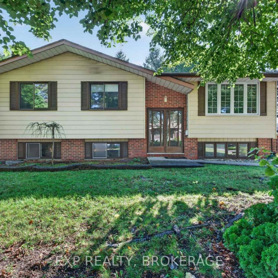 920 Safari Drive, Kingston