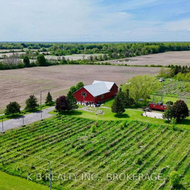 9261 Loyalist Parkway, Greater Napanee