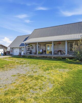 939 Kelly Road, Prince Edward County