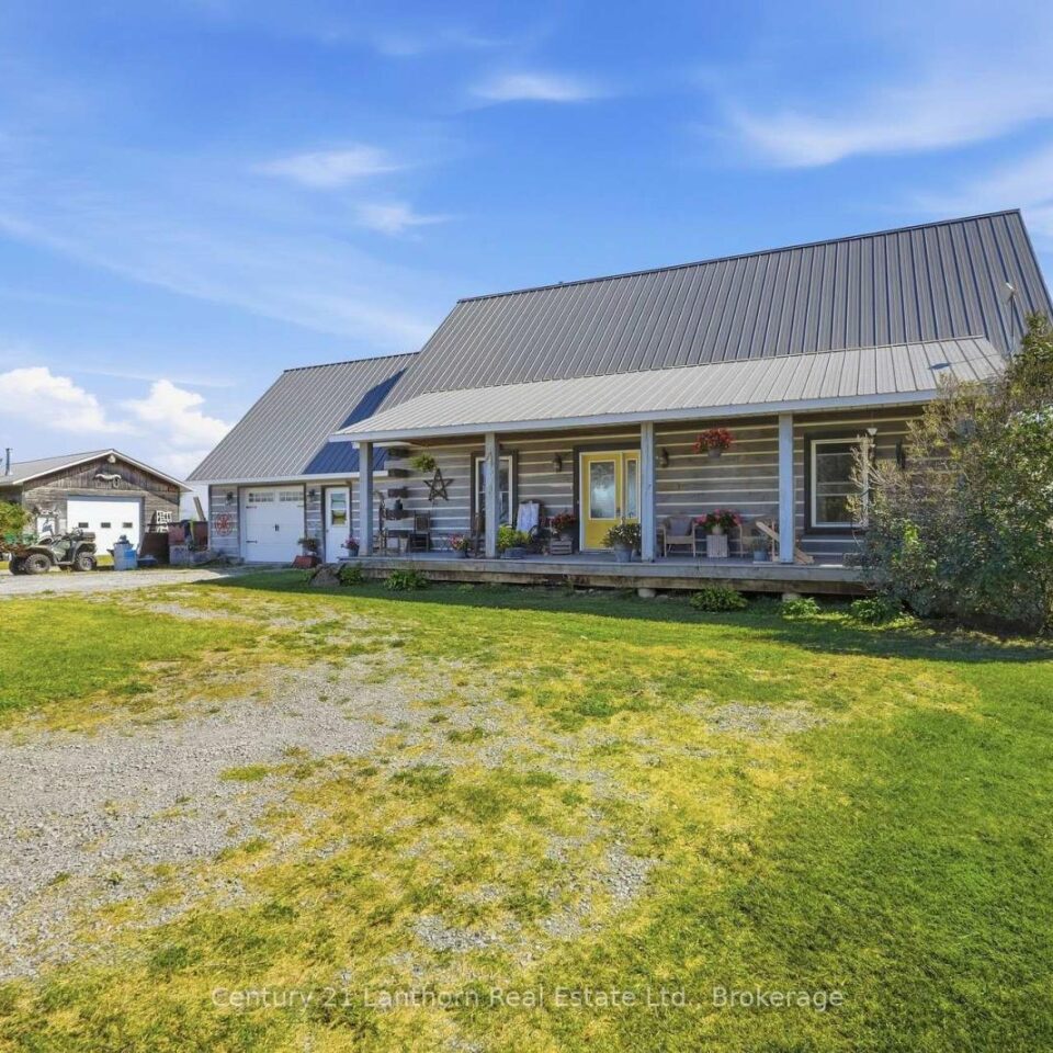 939 Kelly Road, Prince Edward County