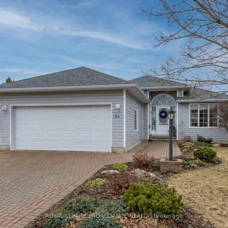 94 Sandbanks Court, Prince Edward County