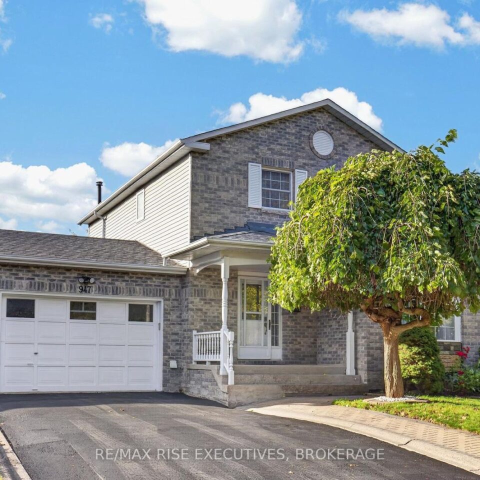 947 Prestwick Crescent, Kingston