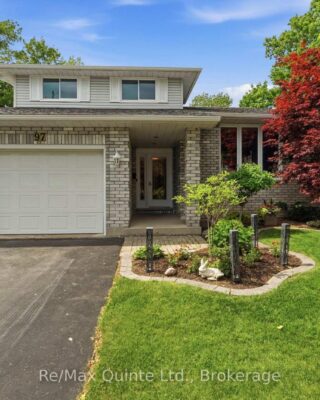 97 Parkview Heights, Quinte West