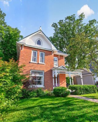 97 St Lawrence Street W, Centre Hastings