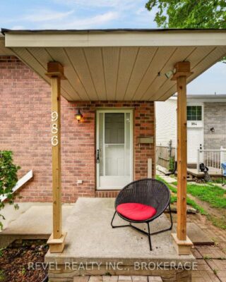 986 Killarney Crescent, Kingston