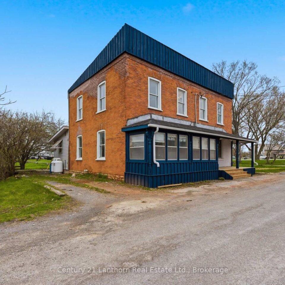 A – 16 Store Street, Prince Edward County